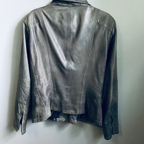 DANIER - Leather Jacket - Picture 2 of 15